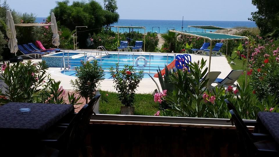 فندق Kızılotفي  فندق غرون المظهر الخارجي الصورة
